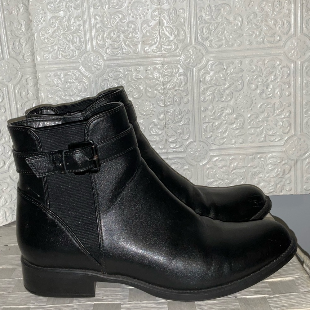 Blondo WATERPROOF Ankle Boot | Black | Size 8